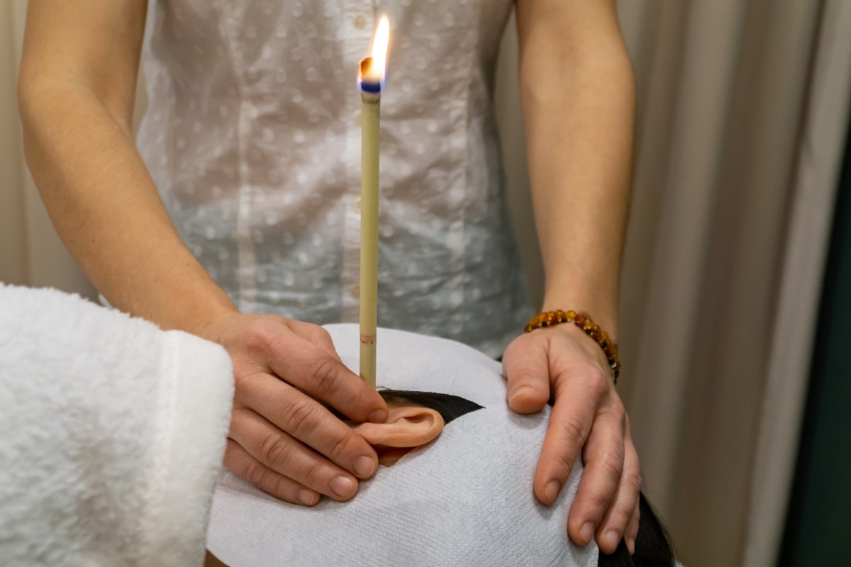 Świecowanie i konchowanie uszu